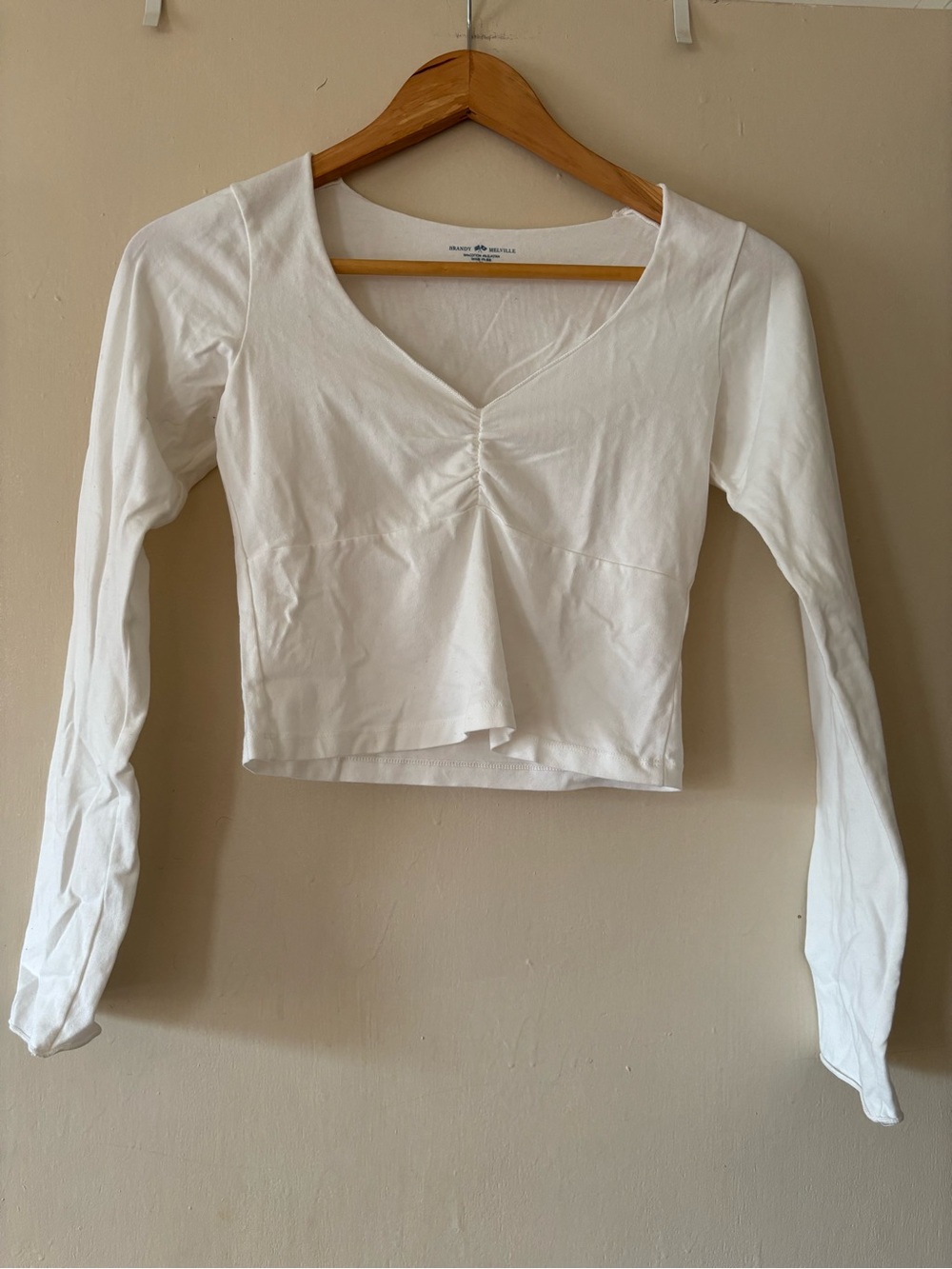 Brandy Melville White Long-Sleeve V-Neck Ruched Crop Top